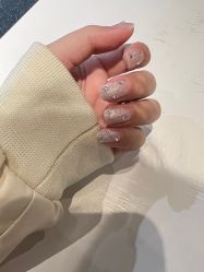 -UGIRL有个美甲