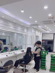 -镁连社·美联社