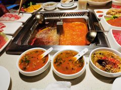 -海底捞火锅鲜切牛肉主题店(长寿路店)