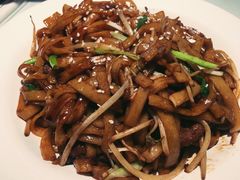 -新大咀港式茶餐厅(宝山万达店)