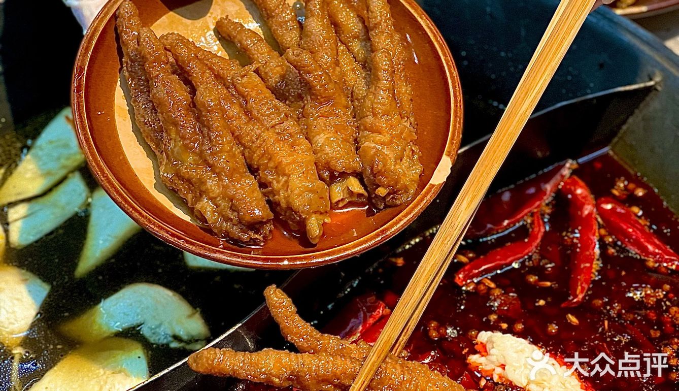 🍲排队4小时的鸿姐老火锅，又双叒叕出新品啦！