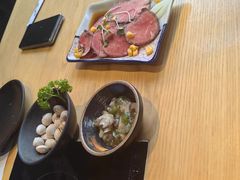 -枝魯枝魯自助料理
