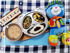 -抱抱熊托育中心(大悦城店)