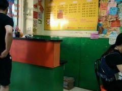 -丽丽三鲜螺蛳粉(田林路店)