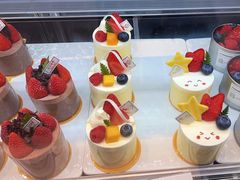 -花花卷卷·鲜食蛋糕(静安久光百货店)