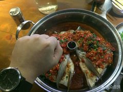 -洞庭土菜小炒馆(易发广场店)