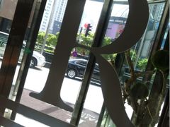 -上海龙之梦万丽酒店