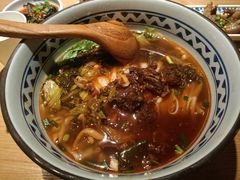 酸菜牛腩粉-三两粉(深圳龙华上塘店)