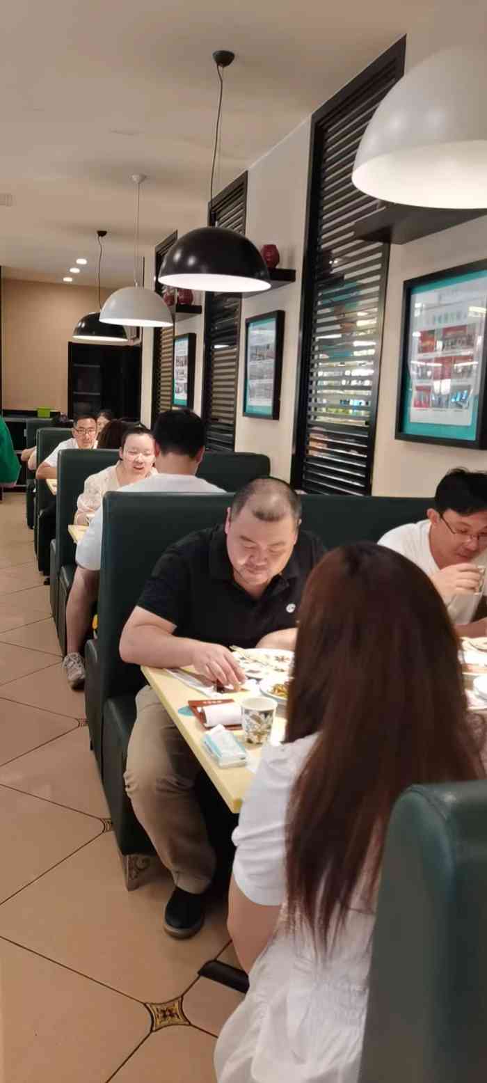 老昌春饼(东民主路总店)-"中午起来也不知道吃啥,本来寻思着整口驴肉.