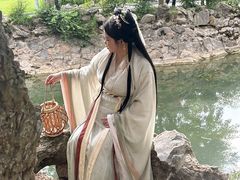 -汉仪华裳汉服馆(豫园店)