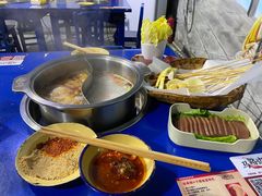 -马路边边·成都串串(翠柏路店)
