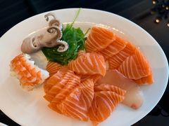 -圣丰索菲特·2 On 988 Café 自助餐厅