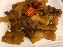 酸笋炒牛肉-美极鲜食坊(宝安南路店)