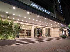 -上海虹桥君丽假日酒店(娄山关路地铁站店)