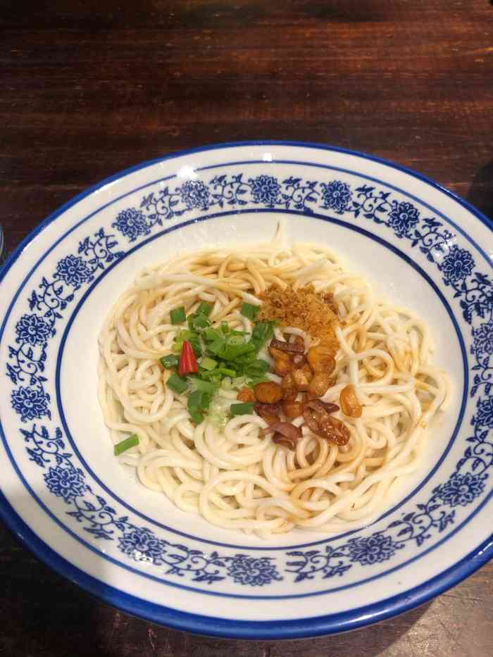 醋肉很好吃,面味道也不错,就是吃多有点腻