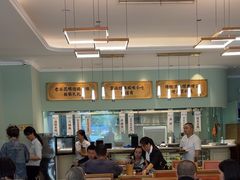 -新世界·过桥米线宴