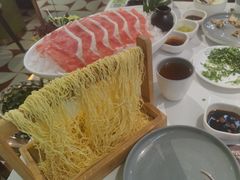 -洪氏嗨捞·广东猪肚鸡·椰子鸡火锅(西咸万象城店)