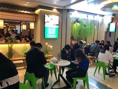 等位区-费大厨辣椒炒肉(万家丽一店)