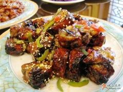 糖溜卷果-鸿宾楼(展览馆路店)