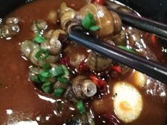 -虾弄弄海派小龙虾·牛羊蝎子火锅