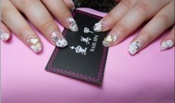 @星美甲-星美甲