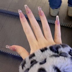-七彩虹美甲美睫 半永久