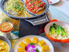 -阿瓦山寨·湘菜现炒·剁椒鱼头王(咸阳总店)