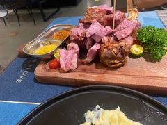 -又见马甲M8融合西餐厅(体育中心店)