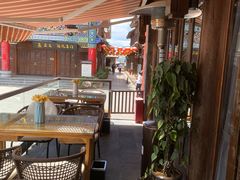 露天位-隔壁老王·家常云南菜(花巷店)