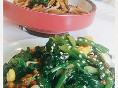 -小六汤包砂煲菜(文景路店)