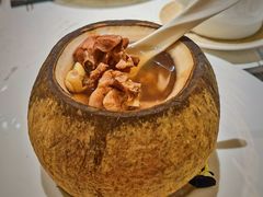 椰子八宝鸡汤-闻见中国海南菜(K11店)