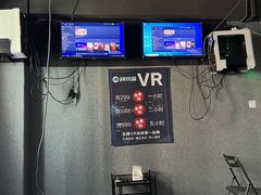 -VR 间客漫·PS电玩·虚拟现实包间游戏电竞(街道口店)