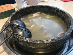 墨脱石锅椰子鸡-墨脱石锅椰子鸡•香草鸭•东山羊(大东海店)