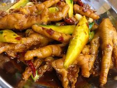 -江城燕子大排档(江汉路步行街店)