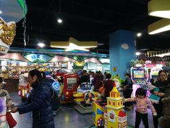-利奥梦幻主题乐园(爱琴海购物公园店)
