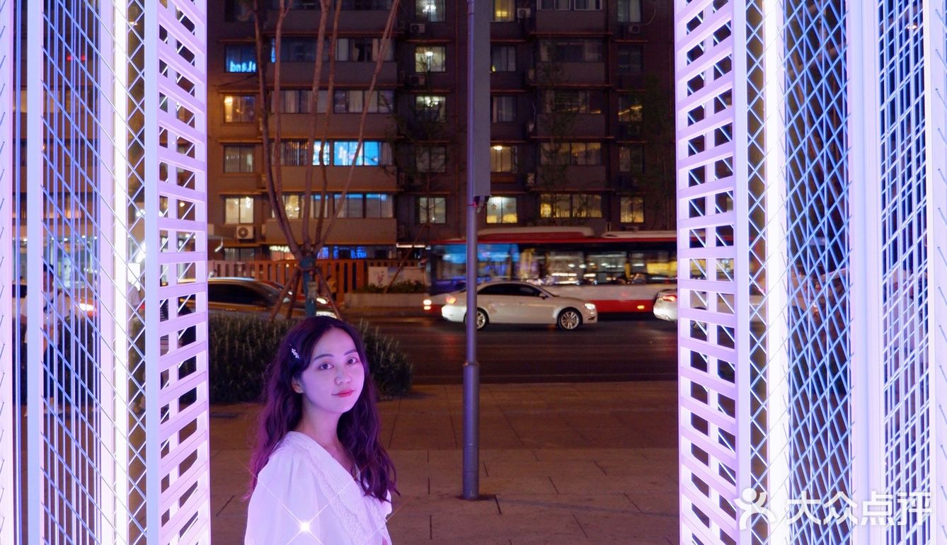 成都看展 | 520超浪漫光影展，去表达去感受