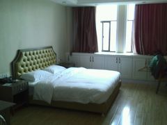 -上寓酒店公寓(原皇室堡酒店公寓)