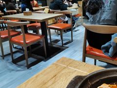 大堂-极有家小鱼小鸡石锅煲(佳兆业店)