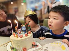 -海底捞火锅(新松江路生日主题店)