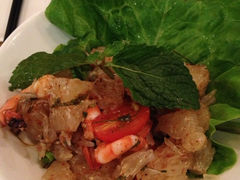 泰式柚子鲜虾色拉-Pho Asia 亚阁越南料理(上海来福士广场店)