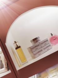 -美肤盾祛痘·问题肌头疗管理中心