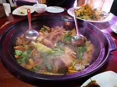 -山妹子铁锅炖