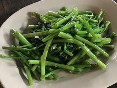 -Thai Market Restaurant( 04 Tran Quoc Toan)