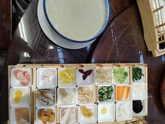 -香麒园·过桥米线·南湖雅宴