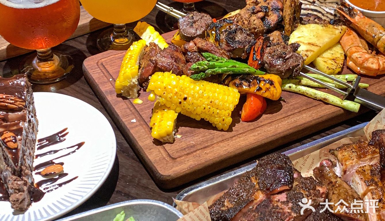 在郑州！坐1h火车来！就为边看乐队边吃碳烤