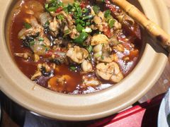 青椒紫苏焖牛蛙-火宫殿·湘菜小吃·商务宴请·生日聚会(东塘店)