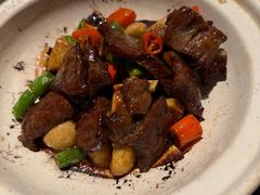 砂锅黑椒煎焗牛仔骨-炳胜品味(海印总店)