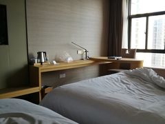 -麗枫酒店(广州科学城黄陂地铁站店)