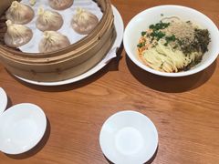 -诚铭记·虾仁汤包·成都小吃(融创店)
