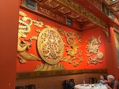 -梅龙镇酒家(南京西路总店)